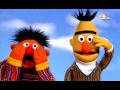 Bert en Ernie - Hand op je gezicht