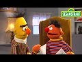 Sesamstraat - Bert probeert boodschappen te doen